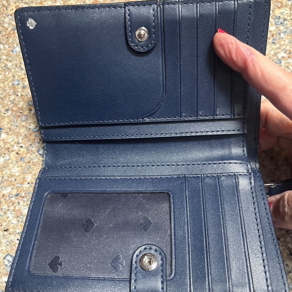 Kate Spade Joeley Glitter Medium Bifold Walllet - Picture 3 of 3